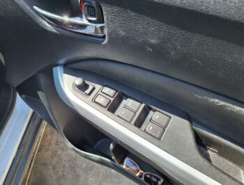 Right Front Master Switch