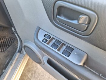 Right Front Master Switch