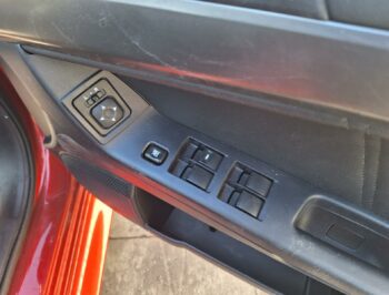 Right Front Master Switch