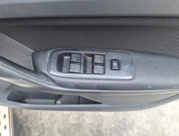 Right Front Master Switch