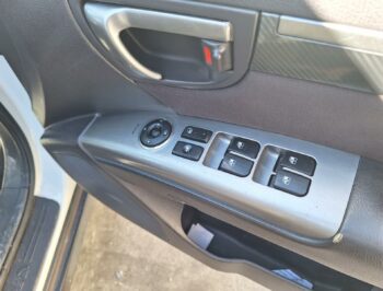 Right Front Master Switch