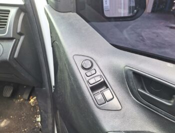 Right Front Master Switch