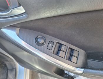 Right Front Master Switch