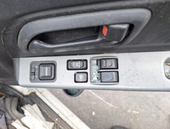 Right Front Master Switch